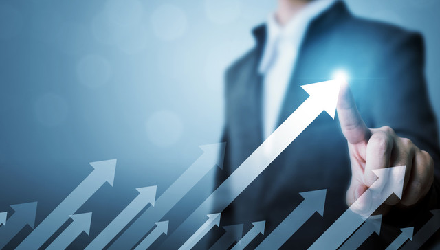 为企业提供管理培训，这家公司上市第一年赚了1.73亿元