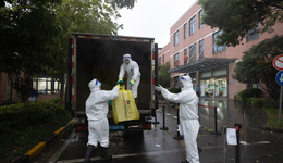 上海涉疫垃圾呈現(xiàn)爆發(fā)式增長(zhǎng)，他們筑牢疫情防控“最后一公里”