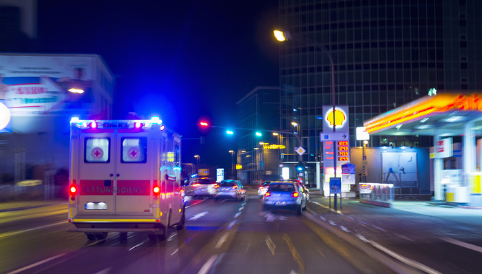 上海,疫情,虹口,公安,白血病,送医,求助,警车