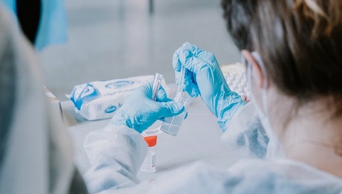 上海疫情，邬惊雷，新冠肺炎,新闻发布会,筛查,宁光,院士,居家,隔离