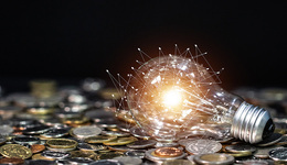 光伏行业一个月涌入1300多亿，哪个环节扩产最凶？