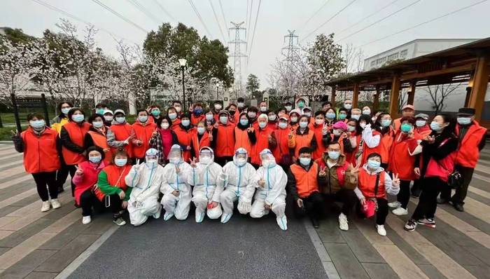 夏青,核酸检测,暗箱,Jingle,Bells,孩子王,出征,静安,志愿服务,金鹭,上海,疫情,幼儿