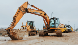 三一重工：成龙头易，撼周期难