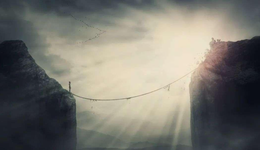 巨虧180億的正邦科技，會(huì)倒在豬周期拐點(diǎn)之前嗎？