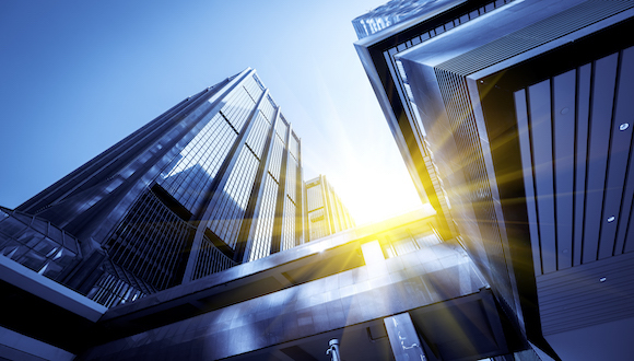 超越福耀，新晋玻璃大王是如何炼成的？