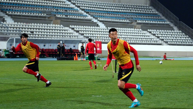 “冯巩大战”之后，中国男足要在12强赛为脸面而战