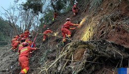 墜機(jī)搜救區(qū)域擴(kuò)大超10倍，第二個(gè)黑匣子信號(hào)發(fā)射器可能受損