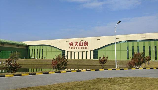农夫山泉,首富,饮用水,气泡水