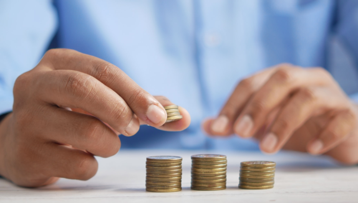 亏损,市场调整,产品规模