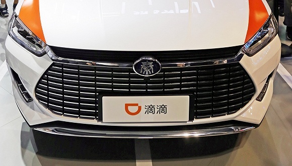 在推出首款新车之前，滴滴造车面临的首要难题是招人