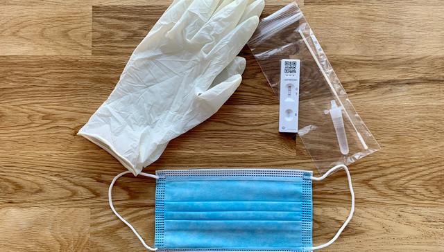 浦东，核酸，感染，病毒，奥密克戎，消毒，医疗废弃物，隔离，收治点，中药