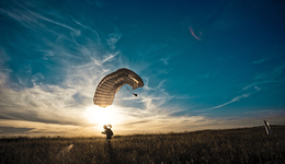 央行货币政策例会释放更积极信号，降息有望最快4月落地