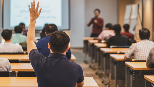 冒用北师大名义办学，这家教师职业培训平台被罚40万元