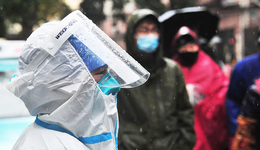 【圖集】上海抗“疫”一線志愿者：連夜做核酸，為老人上門服務(wù)