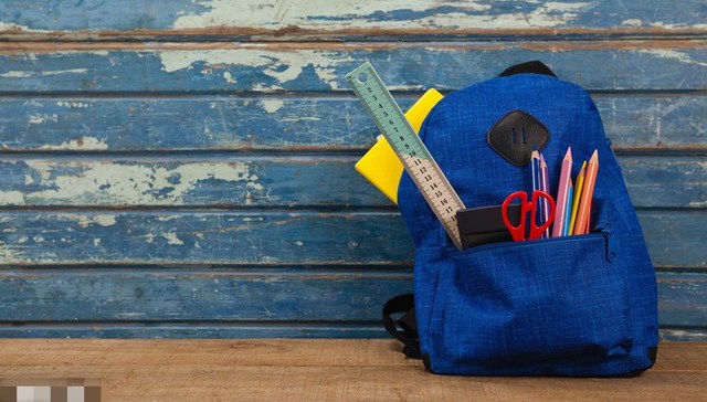 教育部：中小学招生严禁采集学生家长职务和收入信息