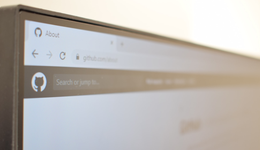 QQ浏览器“长不大”