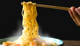 抛弃酸菜，高端面成资本宠儿？