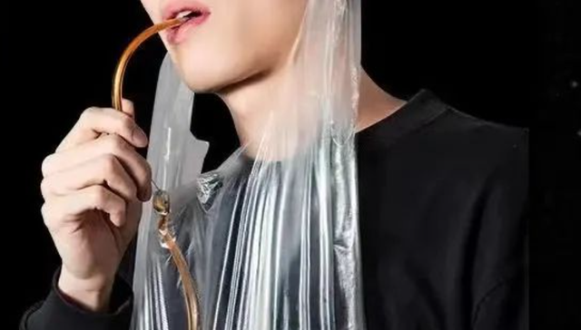 愚人节,太二,特斯拉,联想