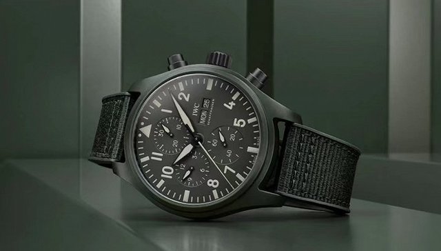 高端腕表有多卷？看看层出不穷的创新材料就知道了  | 2022日内瓦展