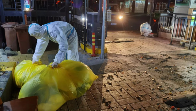 疫情“大考”中，9754吨专项垃圾如何处理？｜上海战疫