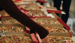 连亏三年，达美乐冲刺中国披萨第一股能有希望吗？