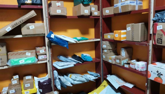 快递股集体下跌，预计后续将迎来需求反弹