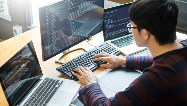 小镇青年零基础成为码农：IT培训的职业逆袭