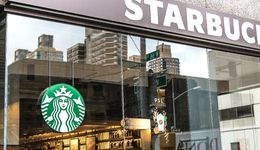 新咖飲圍攻，市值蒸發(fā)千億的星巴克再次呼叫“救火隊(duì)長(zhǎng)”