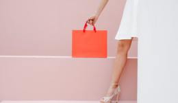 新消费上市一年：谁是亏损之王？谁是赚钱机器？