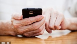 最高法：依法嚴(yán)懲虐待、遺棄、傷害老年人等違法犯罪行為