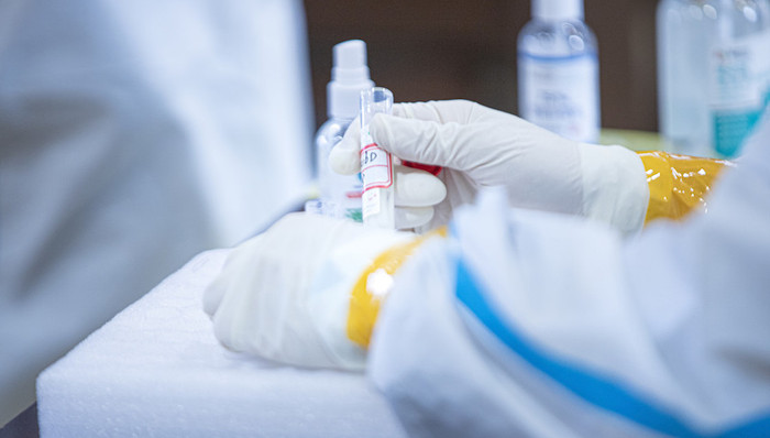 国家卫生健康委,新冠肺炎疫情,应对处置,工作领导小组,专家组,组长,清华大学,万科,公共卫生与健康学