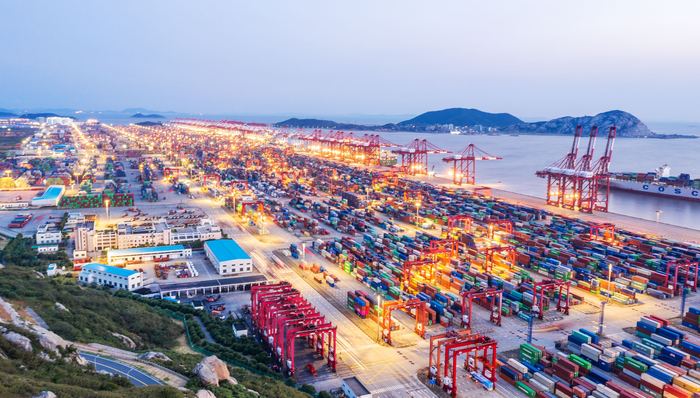 上海港为保供又出新策略，太仓港成中转站、空箱服务范围向外延伸