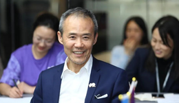 王石二度下海，年过古稀“尚能饭否”？