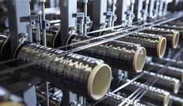 主营业务半壁江山因疫情停产，“碳纤维龙头”光威复材一季度表现如何？