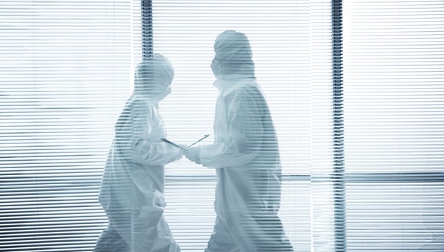 直通部委 | 卫健委：继续坚持“动态清零”不动摇 交通部：高速服务区不得擅自关停