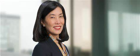 折田黛（Deborah Orida）