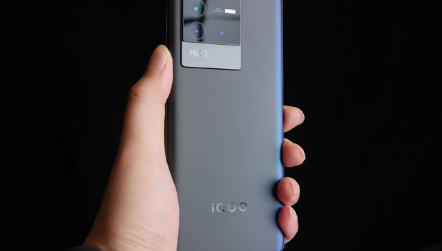 能否“驯龙”成功？ 主打游戏功能的iQOO Neo6体验