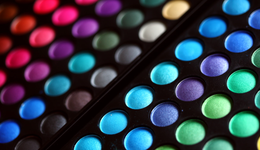 化妝品備案進(jìn)入深度調(diào)整期，產(chǎn)品注銷(xiāo)比例達(dá)6成