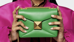 路易威登熒光飾品趣味疊搭，華倫天奴放大鉚釘元素｜是日美好事物