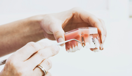 年轻人追求牙齿美，将撑起千亿级正畸大市场