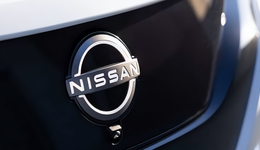 日产汽车躺在“大沙发”上，“及格线”迎面而来？