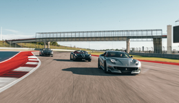 特斯拉、大众的2022：一场欧洲新贵与旧王的巅峰对决