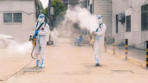 【图集】全面消杀！上海开展“大冲洗”行动