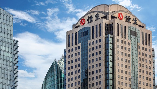 恒生中国ESG报告：2021年末绿色信贷余额同比增长76.7%