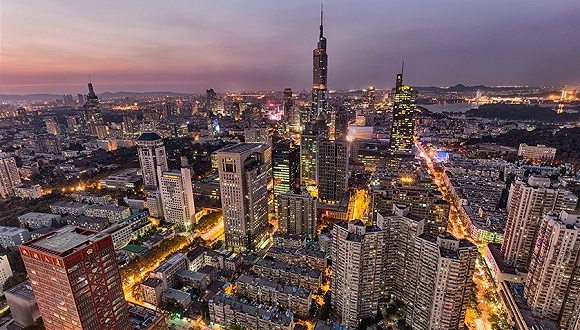 6宗流拍，8宗底价成交，南京首轮供地只卖了191亿