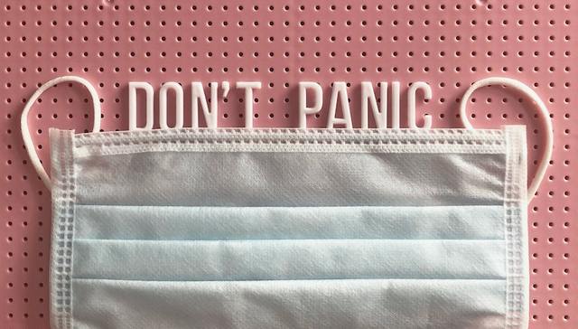 疫情，发布会，动态清零，医院，就医，配药，复工复产，老人，疫苗