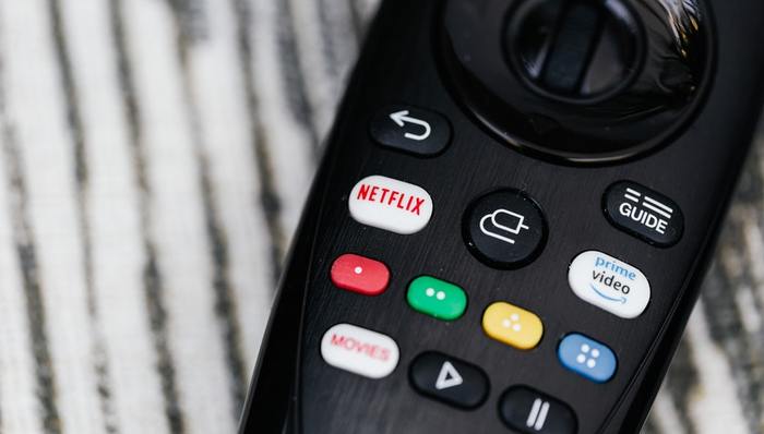 用户流失,股价,市值