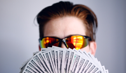 執(zhí)掌580億，玻尿酸女王也來做LP