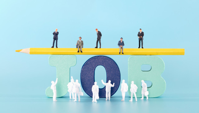 2022届高校毕业生人数首破千万：有人直呼“就业难”，有人月薪超两万