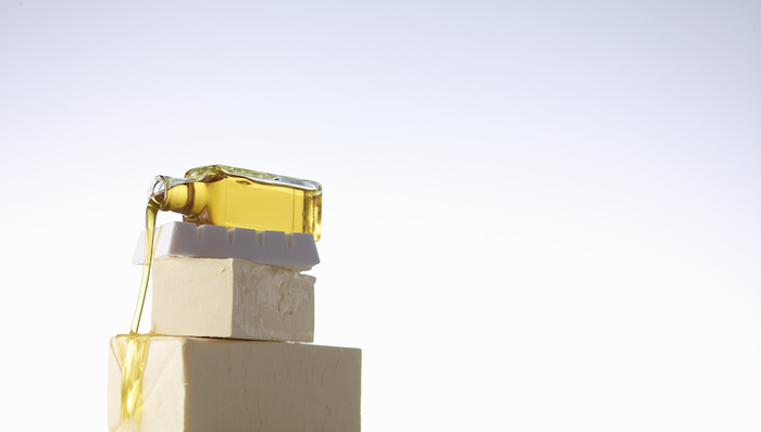 印尼宣布暂停棕榈油出口，从方便面到洗发水都将涨价？